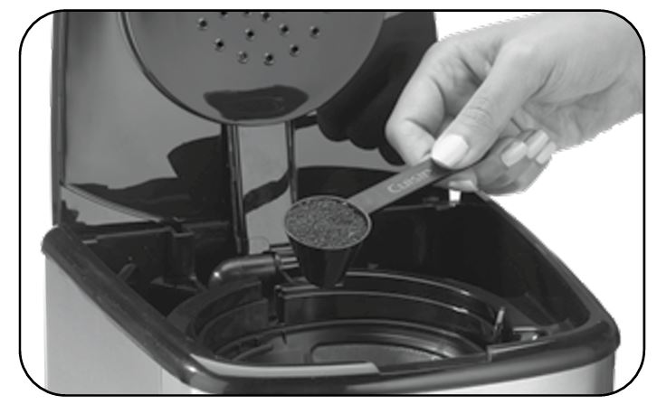 Cruisinart-DCC-3400NAS-thermal-coffee-maker-adding-coffee-grounds